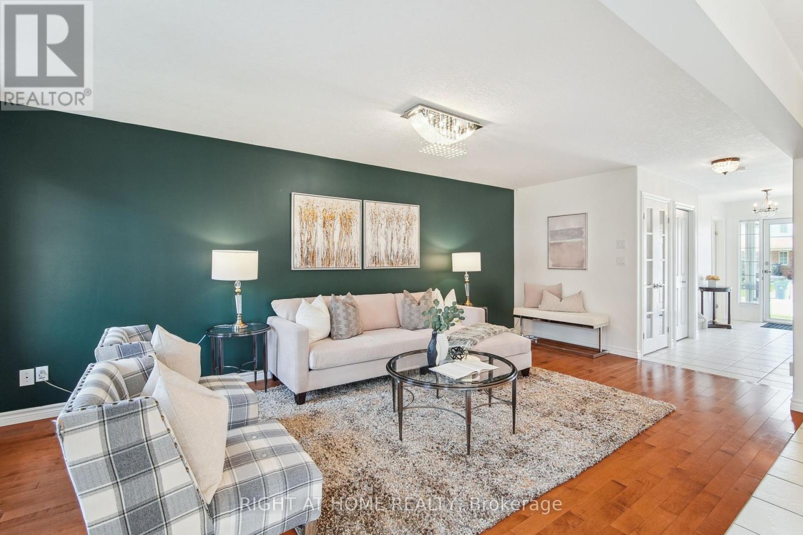 18 Dougall Street, Guelph, Ontario  N1E 0G8 - Photo 7 - X12168486