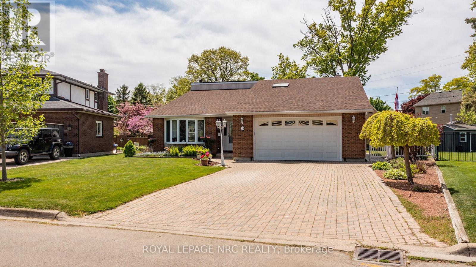 Property at 29 MICHAEL DRIVE N image 3