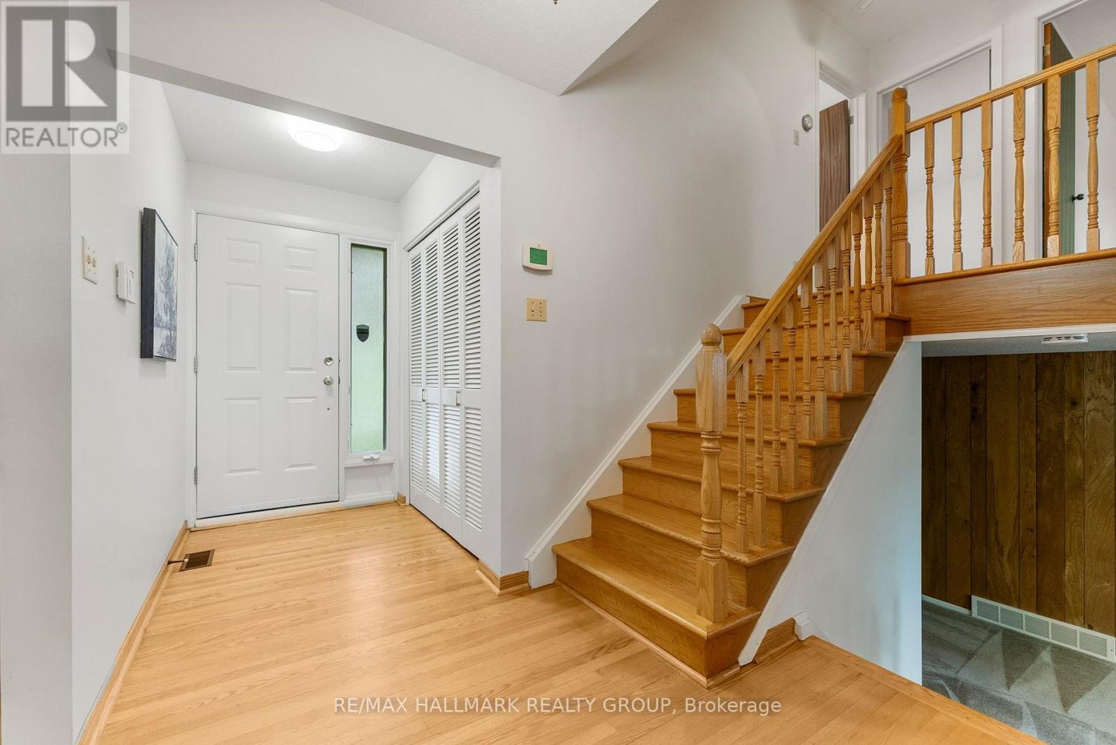2153 Fillmore Crescent, Ottawa, Ontario  K1J 6A1 - Photo 7 - X12168448