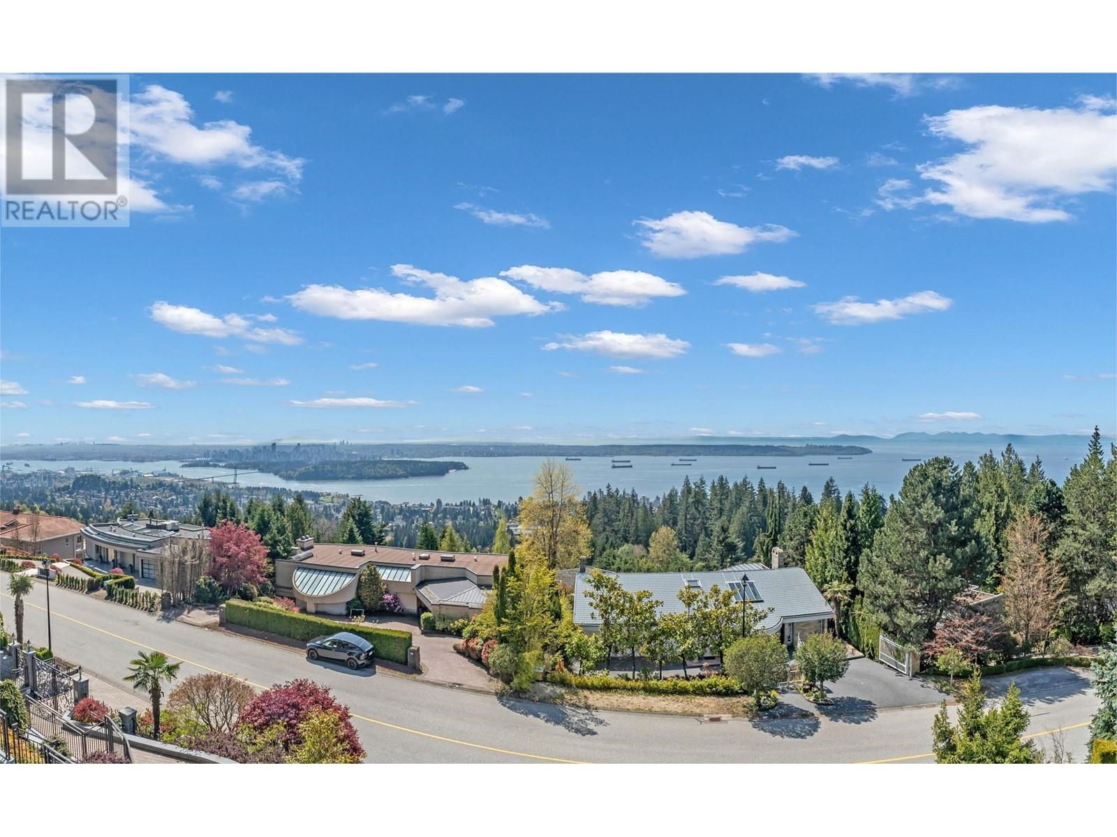 1439 Chippendale Road, West Vancouver, British Columbia  V7S 2N7 - Photo 2 - R3006327