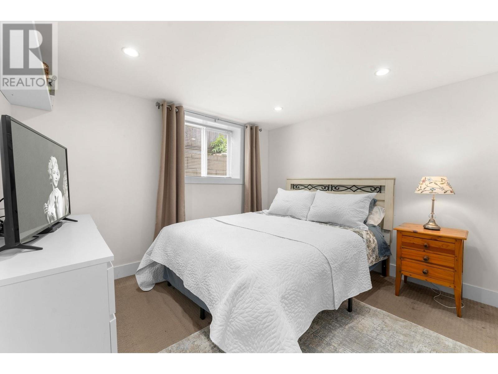 909 E Keith Road, North Vancouver, British Columbia  V7L 1X1 - Photo 22 - R3006334