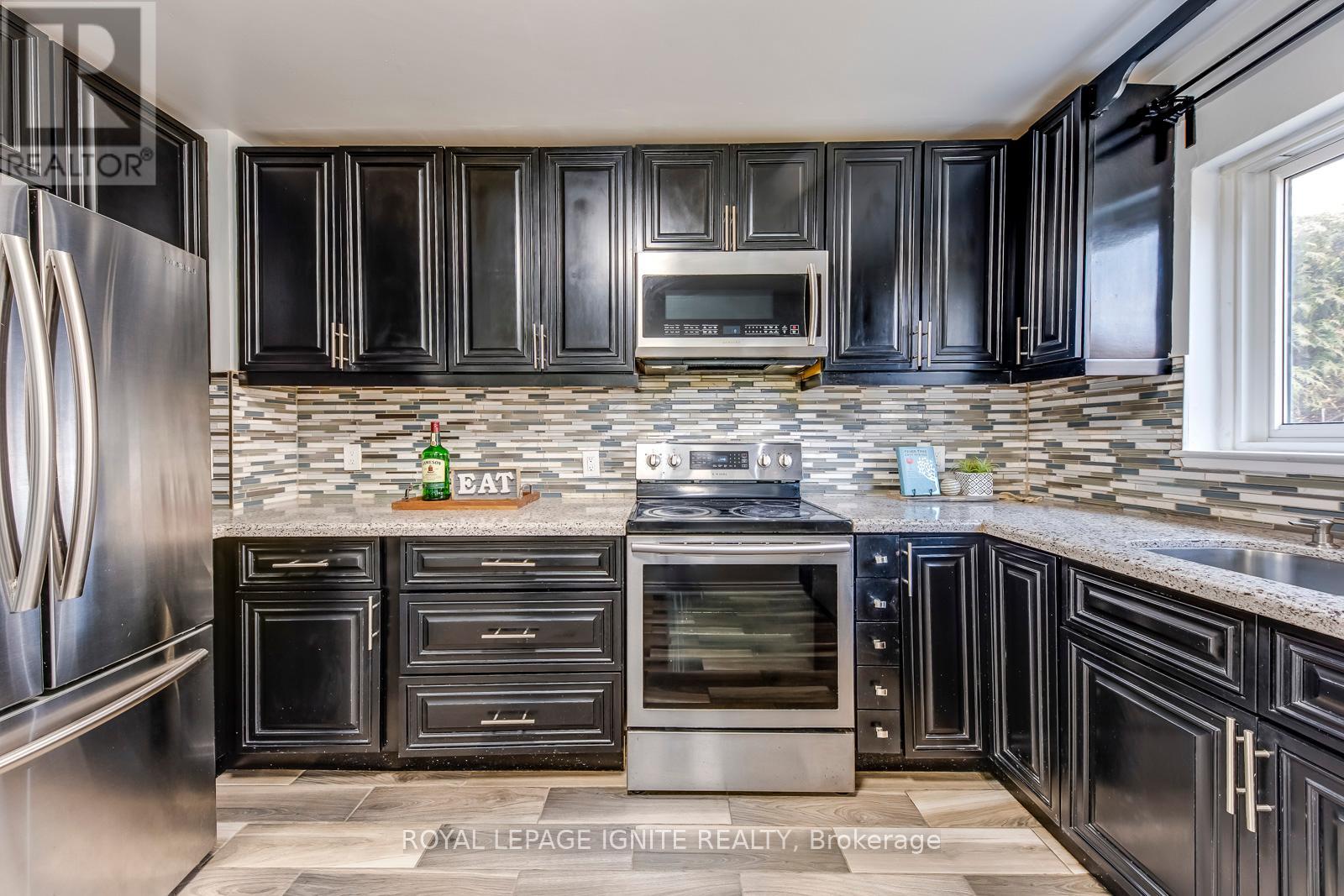 4 - 10 Leith Hill Road, Toronto, Ontario  M2J 1Z2 - Photo 14 - C12146096