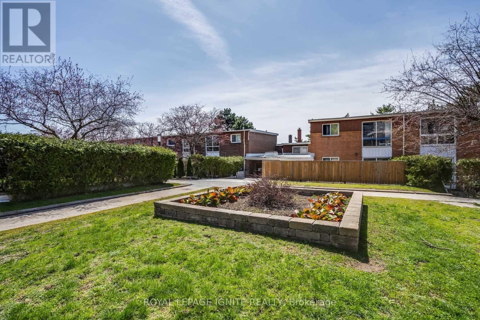 4 - 10 Leith Hill Road, Toronto, Ontario  M2J 1Z2 - Photo 33 - C12146096