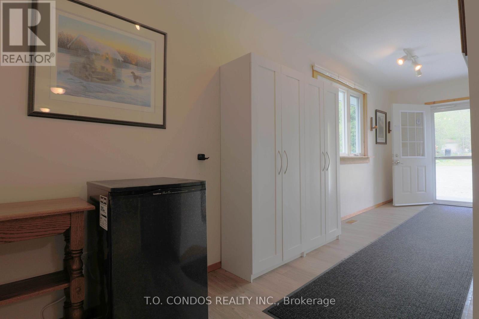 689 North Shore Drive E, Otonabee-South Monaghan, Ontario  K0L 1B0 - Photo 10 - X12157728