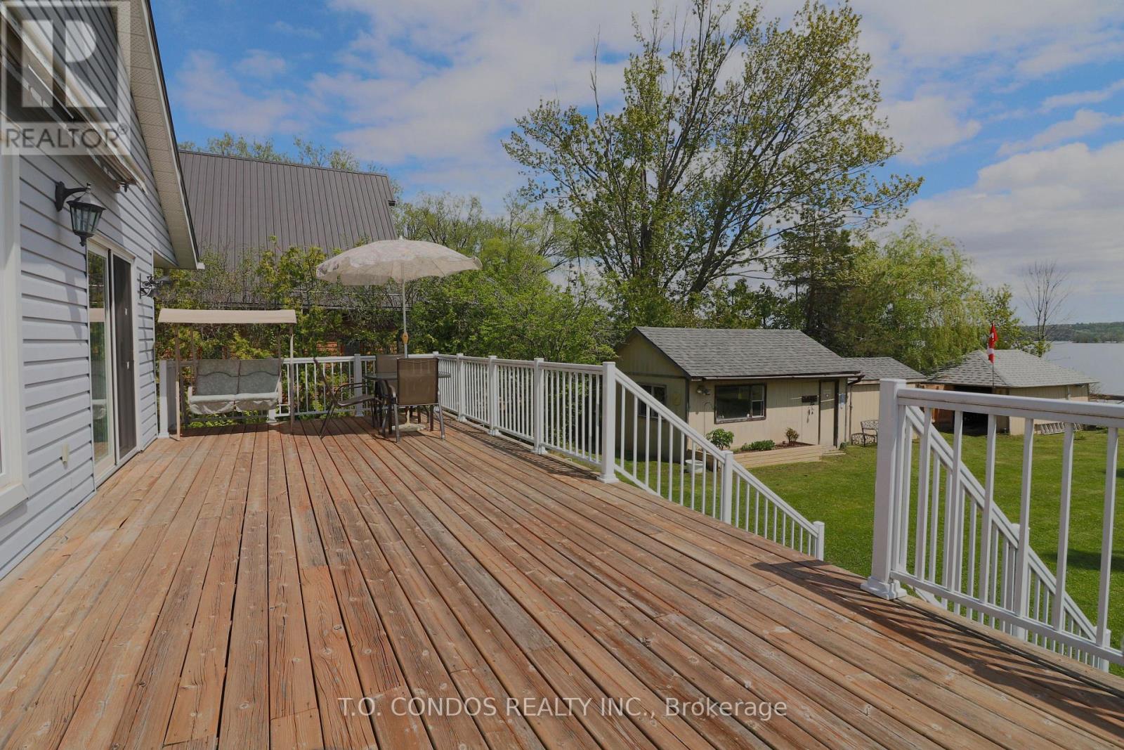 689 North Shore Drive E, Otonabee-South Monaghan, Ontario  K0L 1B0 - Photo 4 - X12157728