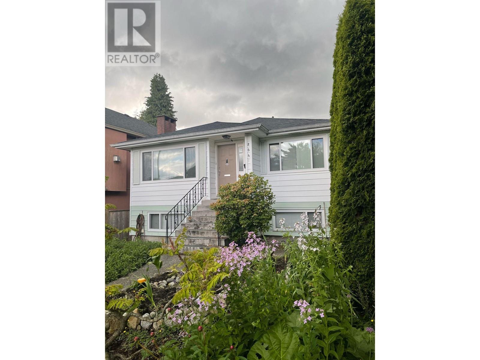 2647 DUNDAS STREET, Vancouver, British Columbia