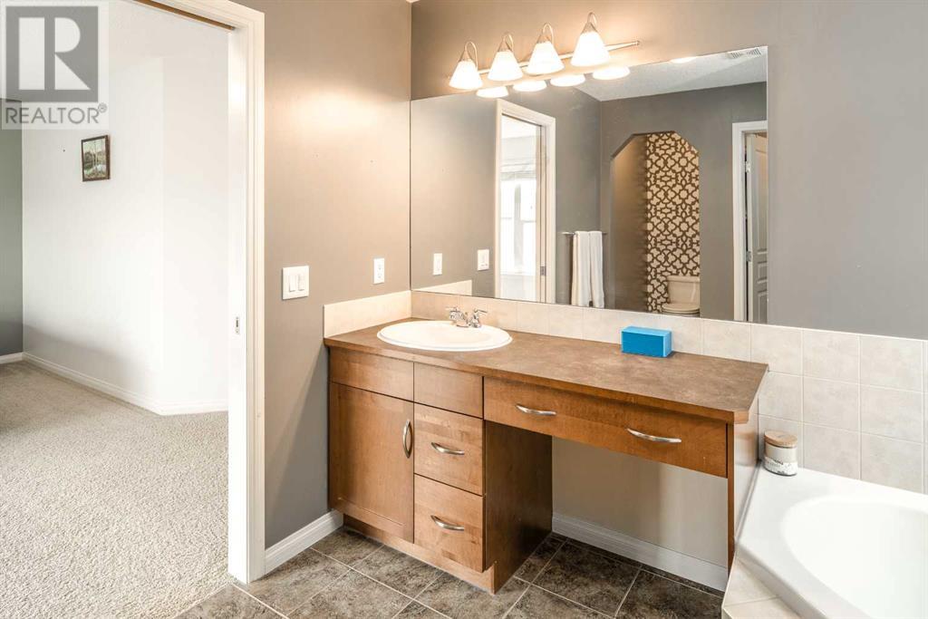 143 Aspen Hills Close Sw, Calgary, Alberta  T3H 0C7 - Photo 23 - A2223573