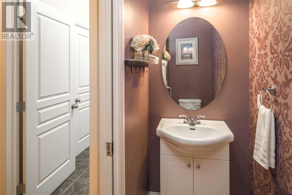 143 Aspen Hills Close Sw, Calgary, Alberta  T3H 0C7 - Photo 17 - A2223573