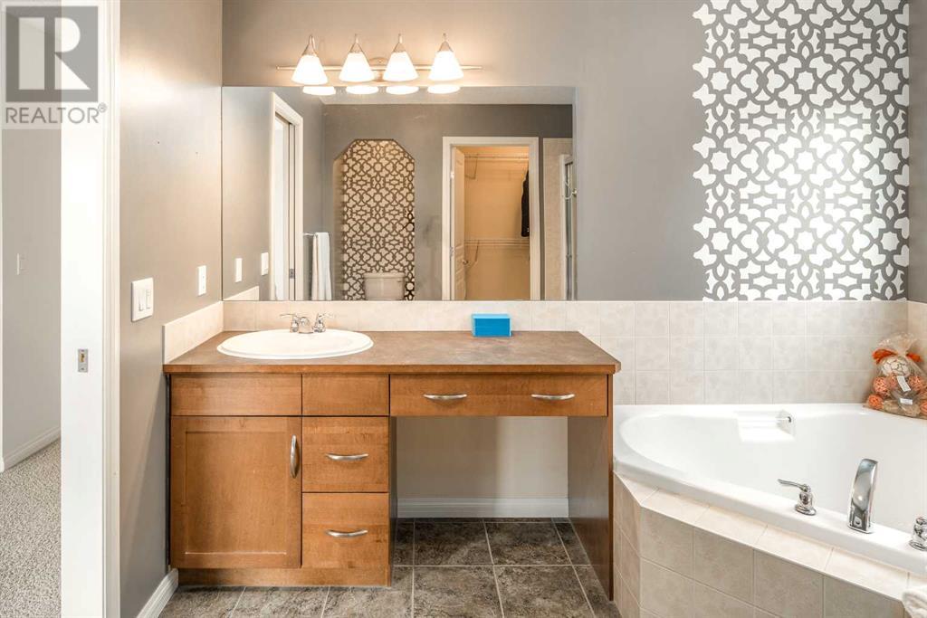 143 Aspen Hills Close Sw, Calgary, Alberta  T3H 0C7 - Photo 24 - A2223573