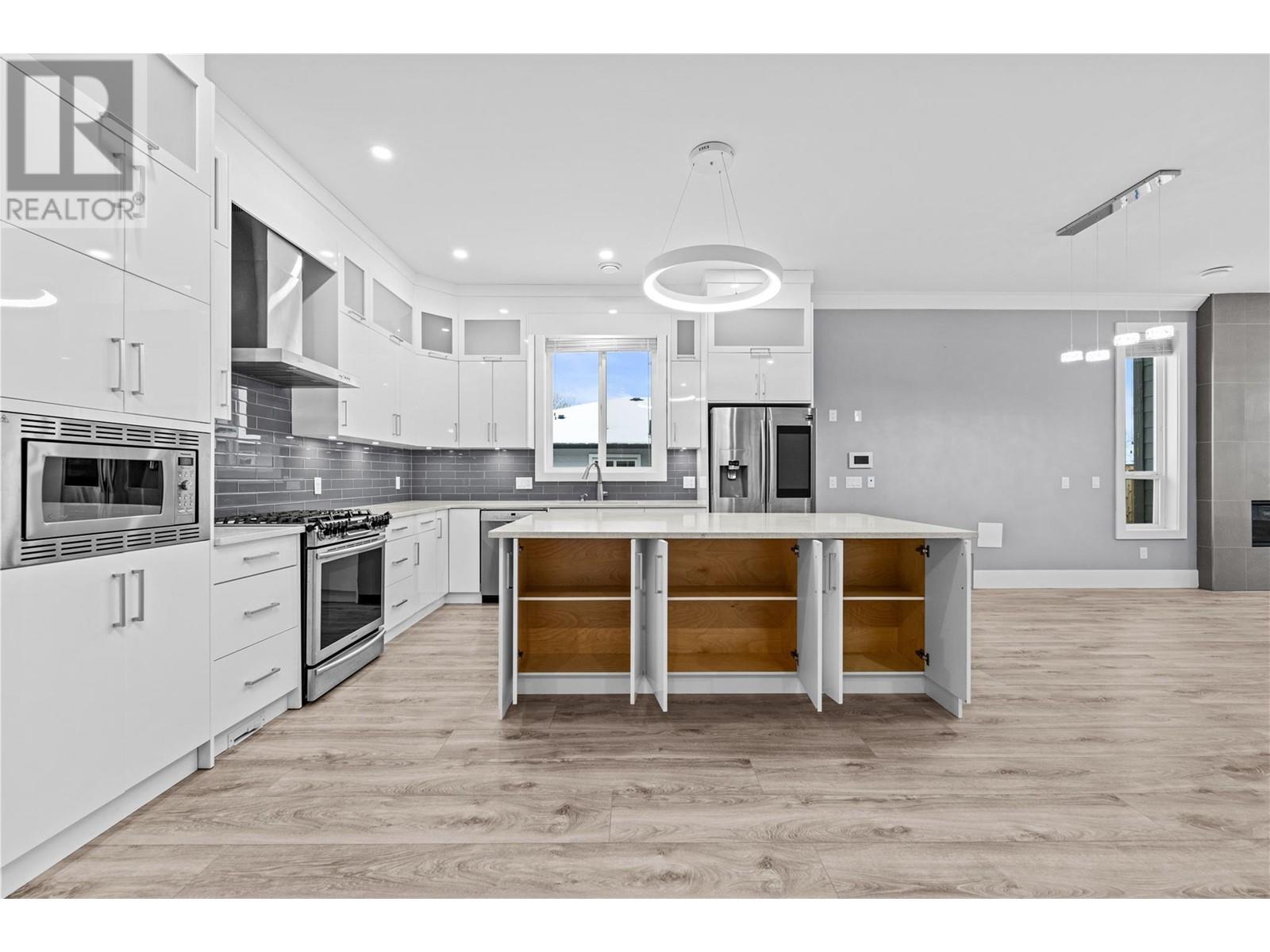 1580 CHESTNUT Avenue, Merritt, BC V1K0A9