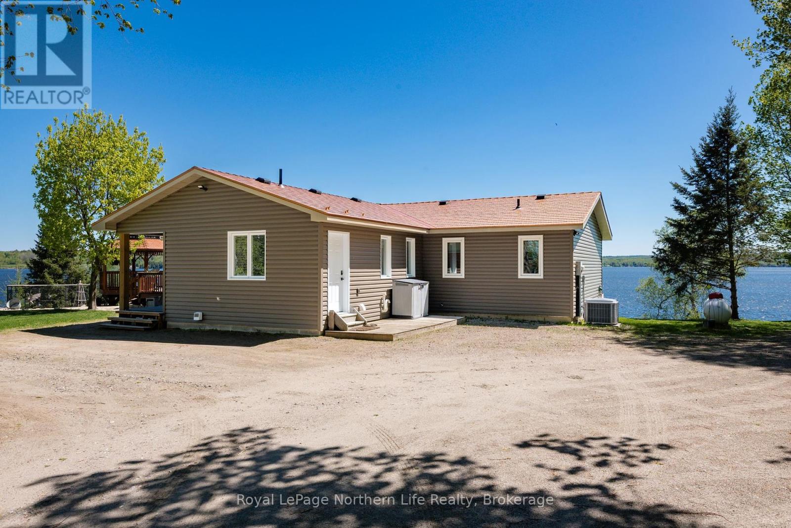 701 Nosbonsing Park Road, East Ferris, Ontario  P0H 1K0 - Photo 17 - X12165880