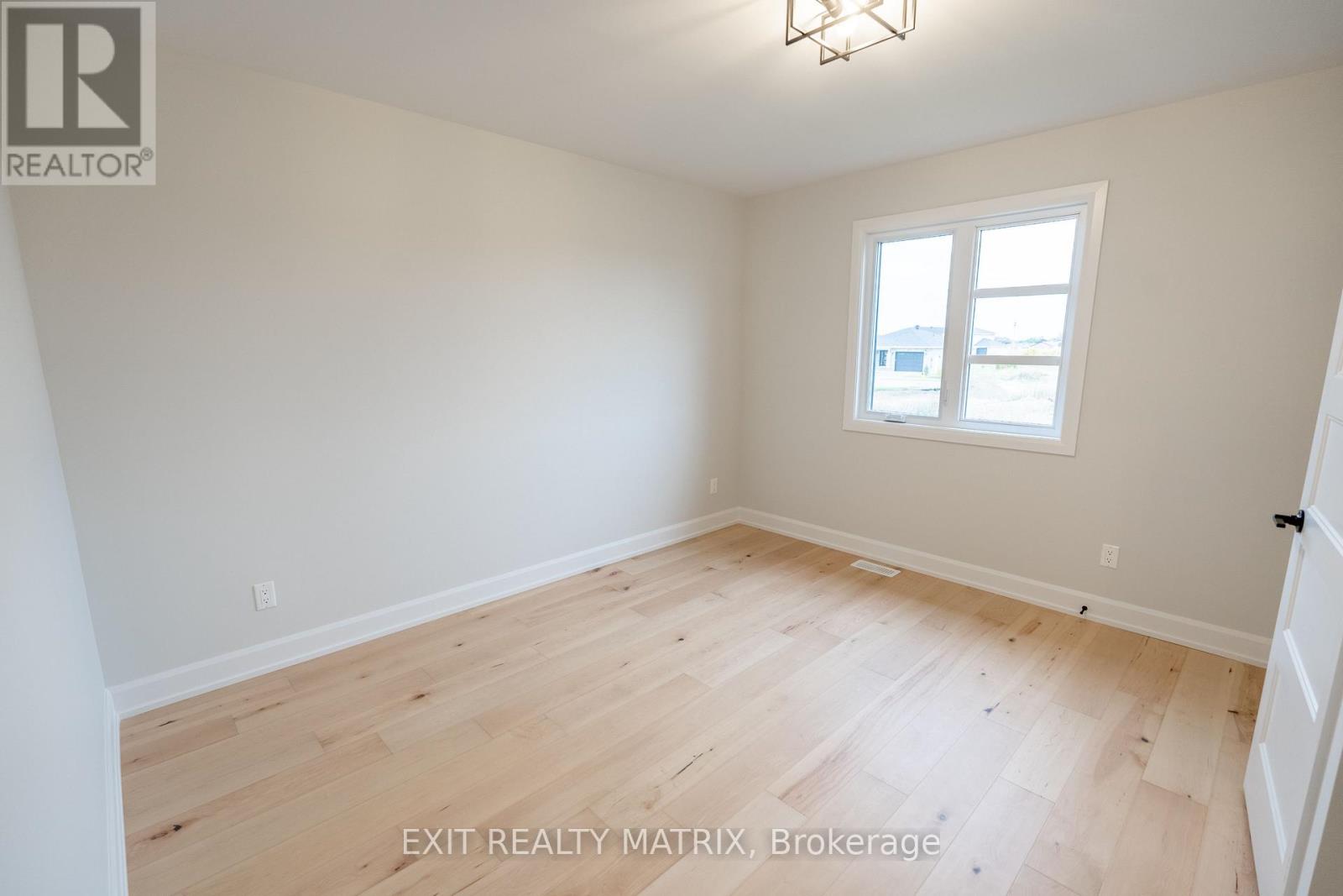 1413 Caroline Court, Cornwall, Ontario  K6J 0C5 - Photo 19 - X12168538