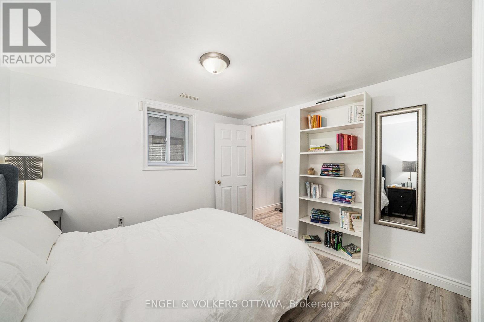 1431 Cavendish Road, Ottawa, Ontario  K1H 6C1 - Photo 12 - X12168542