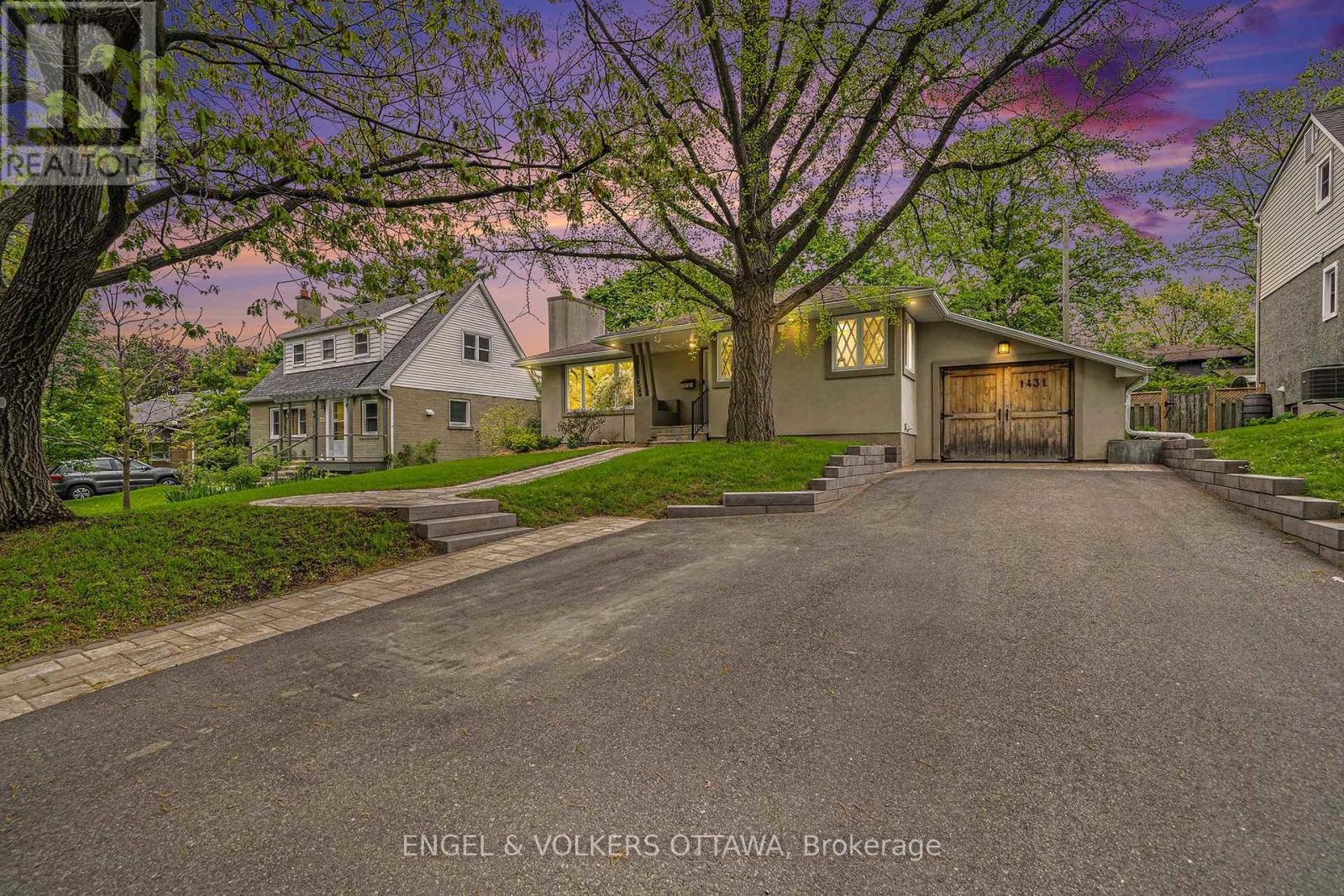 1431 Cavendish Road, Ottawa, Ontario  K1H 6C1 - Photo 2 - X12168542