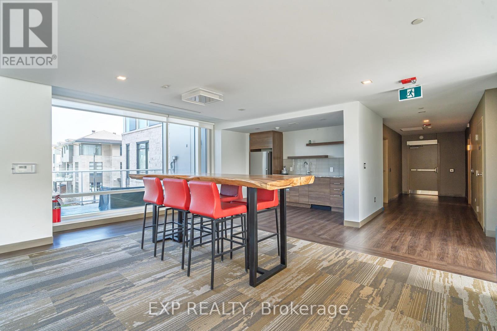 209 - 570 De Mazenod Ave Avenue, Ottawa, Ontario  K1S 5X2 - Photo 44 - X12168588