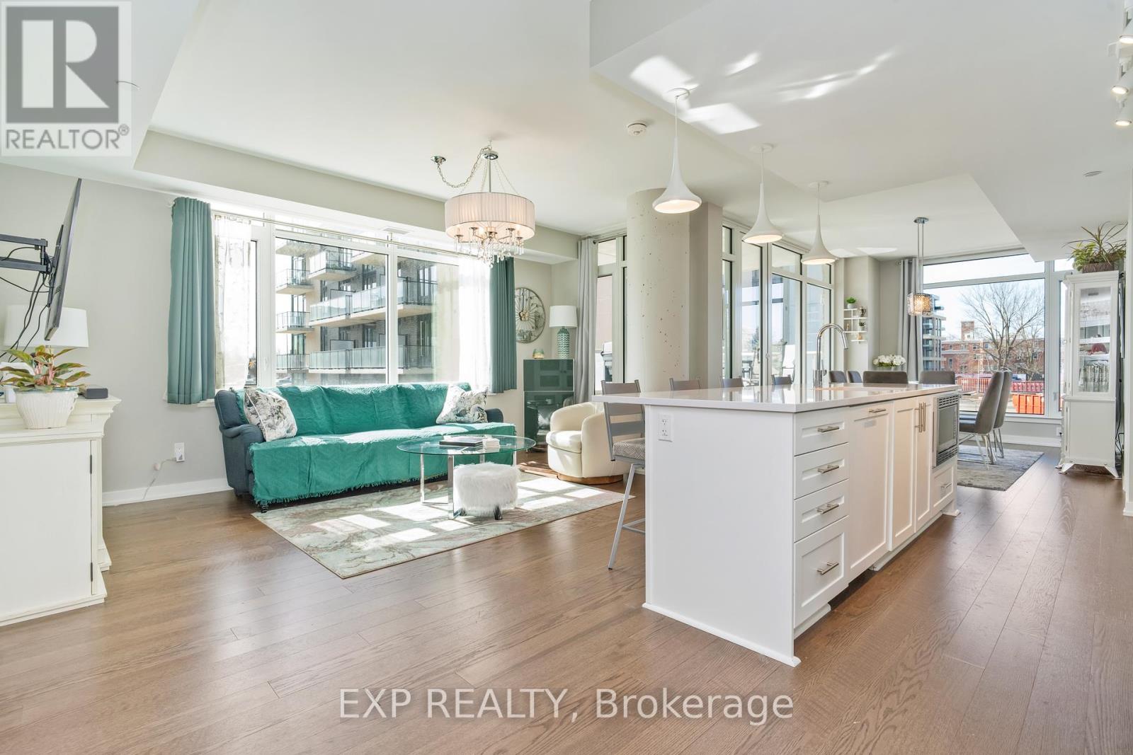 209 - 570 De Mazenod Ave Avenue, Ottawa, Ontario  K1S 5X2 - Photo 8 - X12168588
