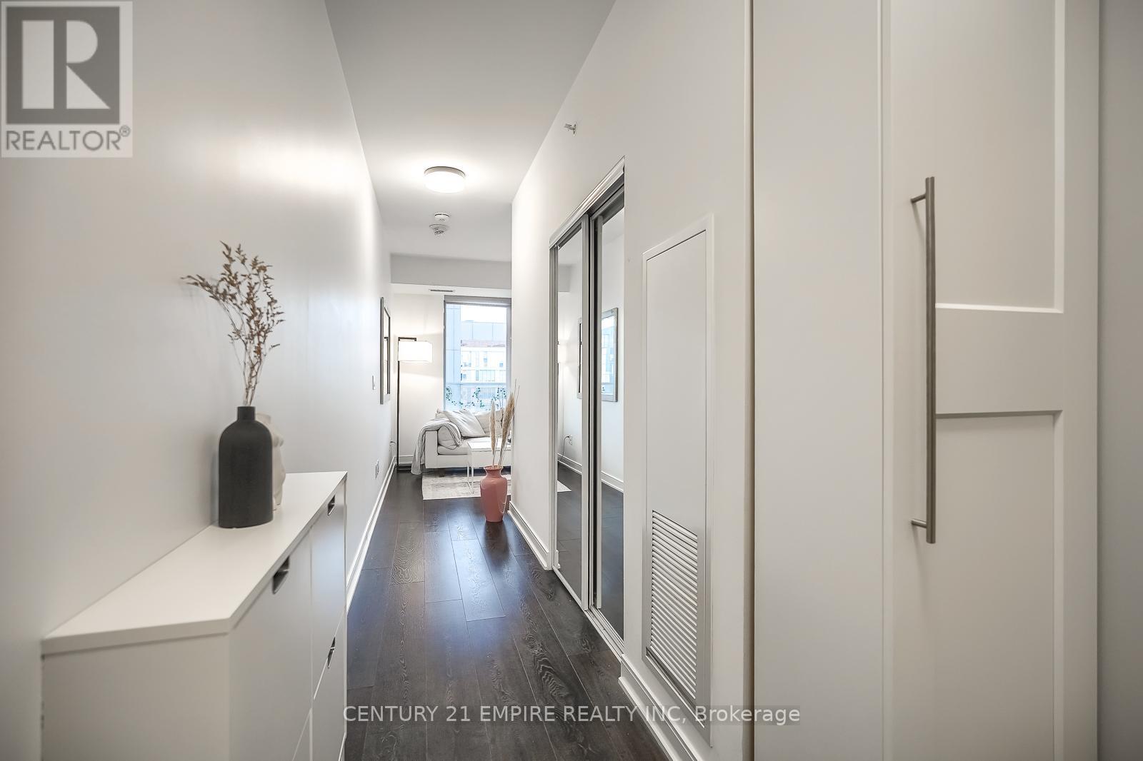 812 - 60 Tannery Road, Toronto, Ontario  M5A 0S8 - Photo 4 - C12167602