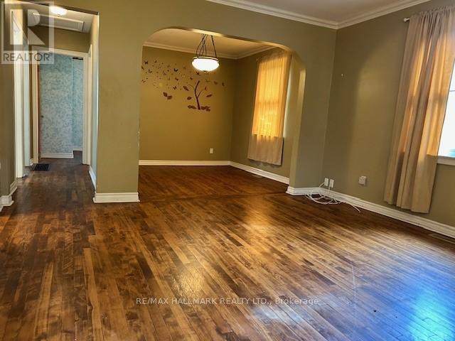 46 Argyle Crescent, St. Catharines, Ontario  L2P 2P4 - Photo 6 - X12162059