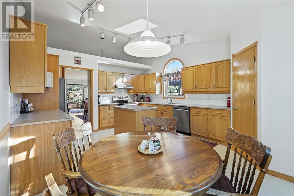 3 Sierra Morena Close Sw, Calgary, Alberta  T3H 3Y3 - Photo 13 - A2214671