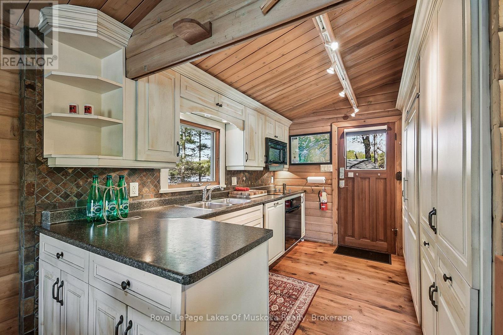 71 Earls Road, The Archipelago, Ontario  P0C 1H0 - Photo 38 - X12166454