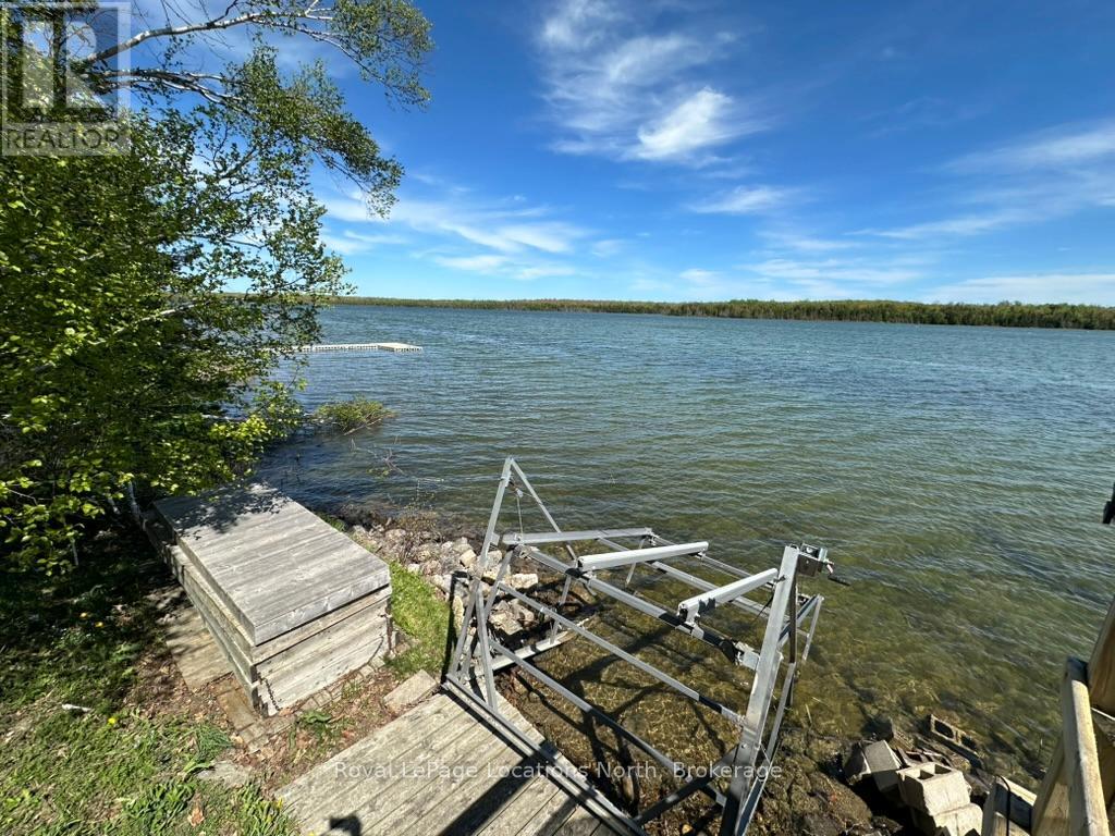 62 Miller Lake Shore Road, Northern Bruce Peninsula, Ontario  N0H 1Z0 - Photo 47 - X12168402