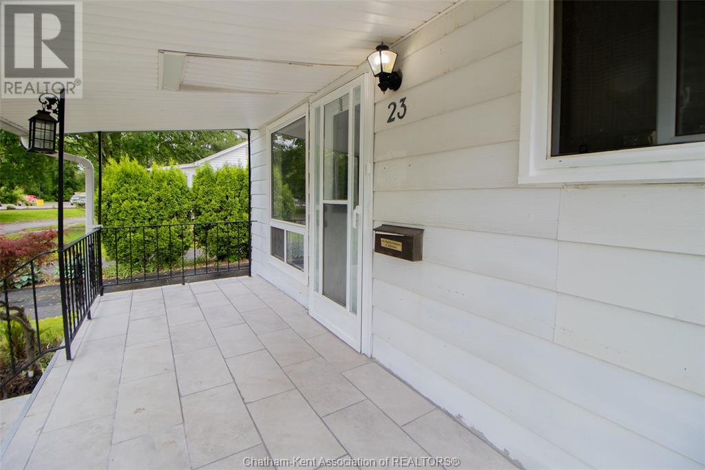 Property at 23 Siskind COURT image 4