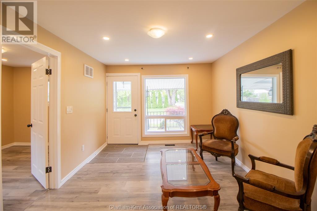 Property at 23 Siskind COURT image 5