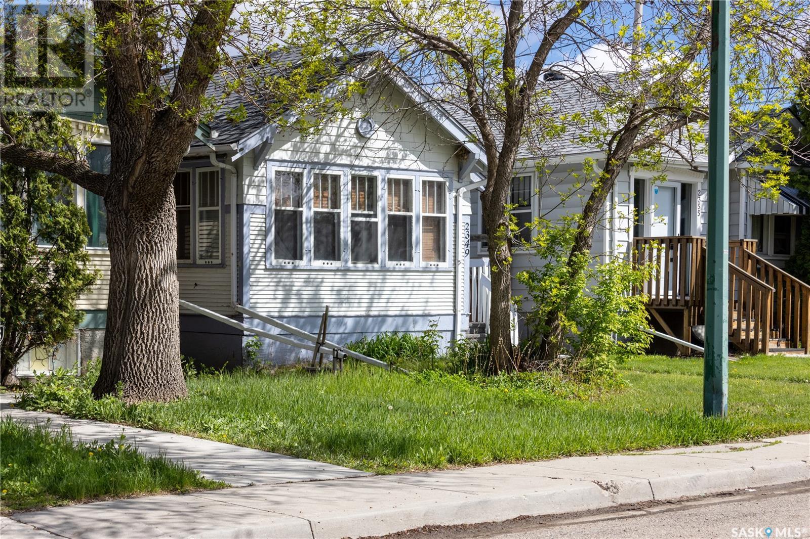 Property at 2349 Broder STREET image 3
