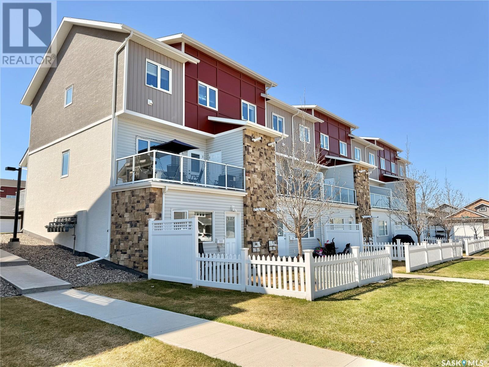 110 225 Hassard CLOSE, saskatoon, Saskatchewan