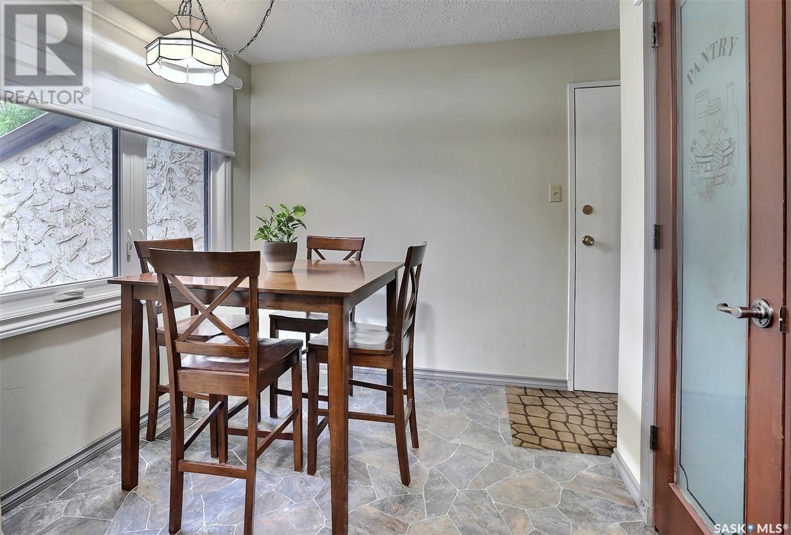 47 Laverendrye Way, Regina, Saskatchewan  S4S 5Z6 - Photo 8 - SK006890
