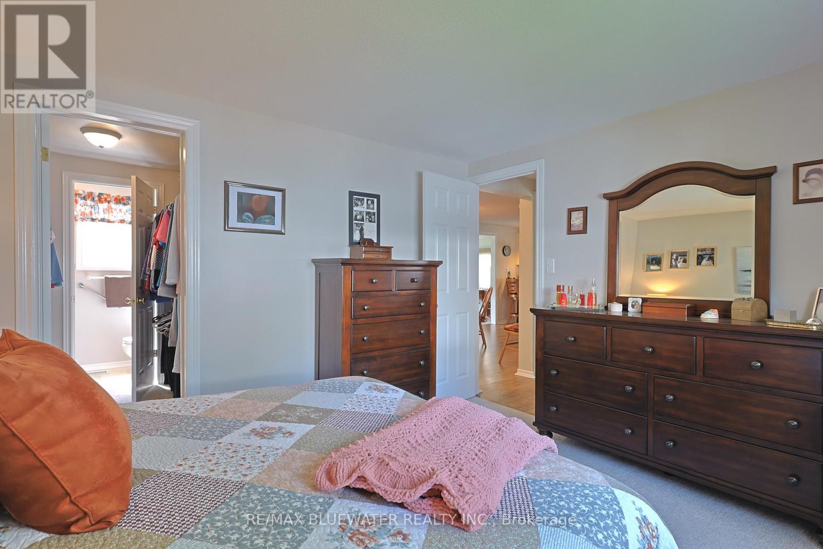 209 Biltmore Drive, South Huron, Ontario  N0M 1T0 - Photo 24 - X12168633