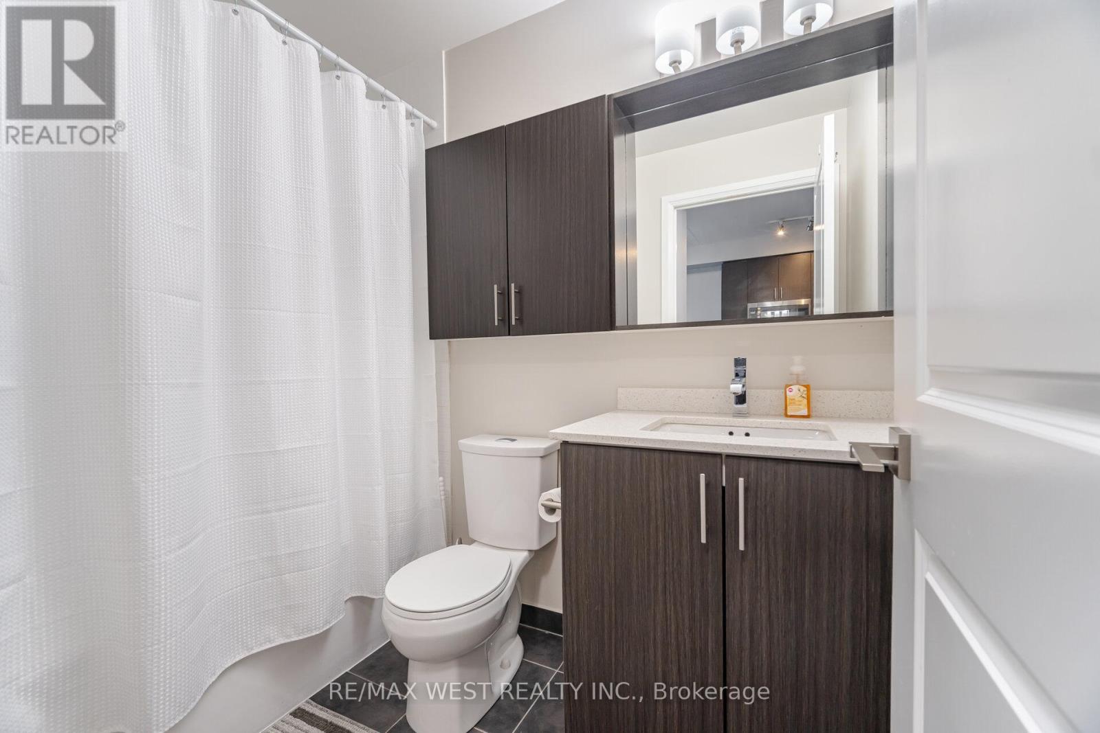 1704 - 3700 Highway 7, Vaughan, Ontario  L4L 0G8 - Photo 17 - N12168519
