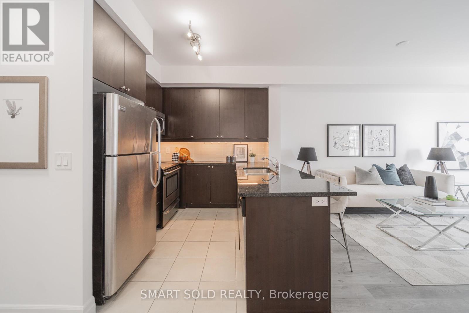 Property at 813 - 8110 BIRCHMOUNT ROAD image 5