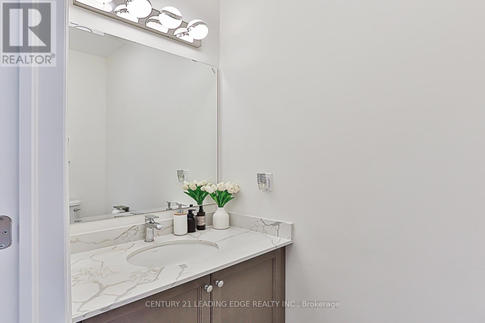 541 New England Court, Newmarket, Ontario  L3X 0M5 - Photo 30 - N12168598