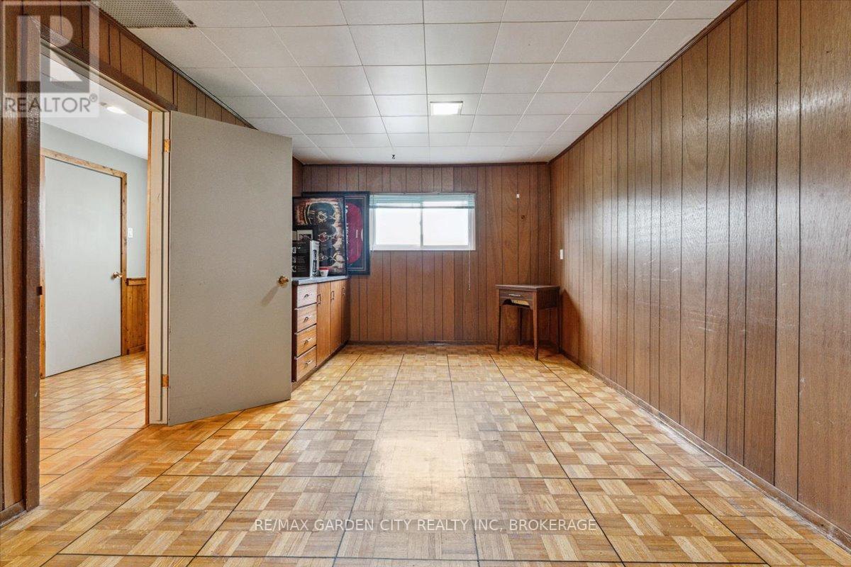 8 Pamela Drive, Thorold (Confederation Heights), Ontario  L2V 2X8 - Photo 24 - X12168673