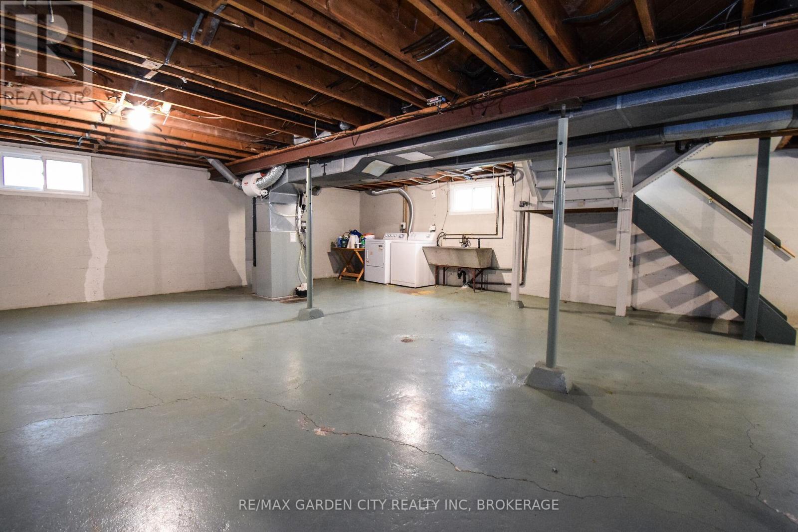20 Edinburgh Drive, St. Catharines, Ontario  L2M 3H1 - Photo 22 - X12168802