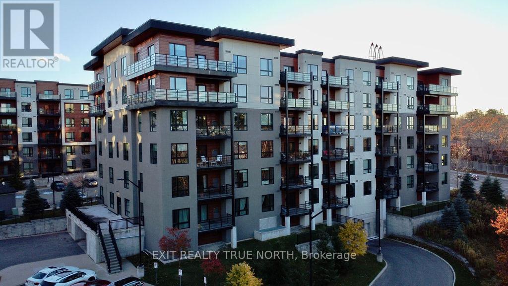 303 - 300 Essa Road, Barrie, Ontario  L9J 0B9 - Photo 2 - S12168565