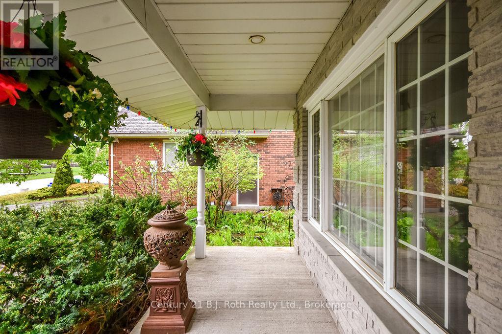Property at 133 YORK STREET image 3