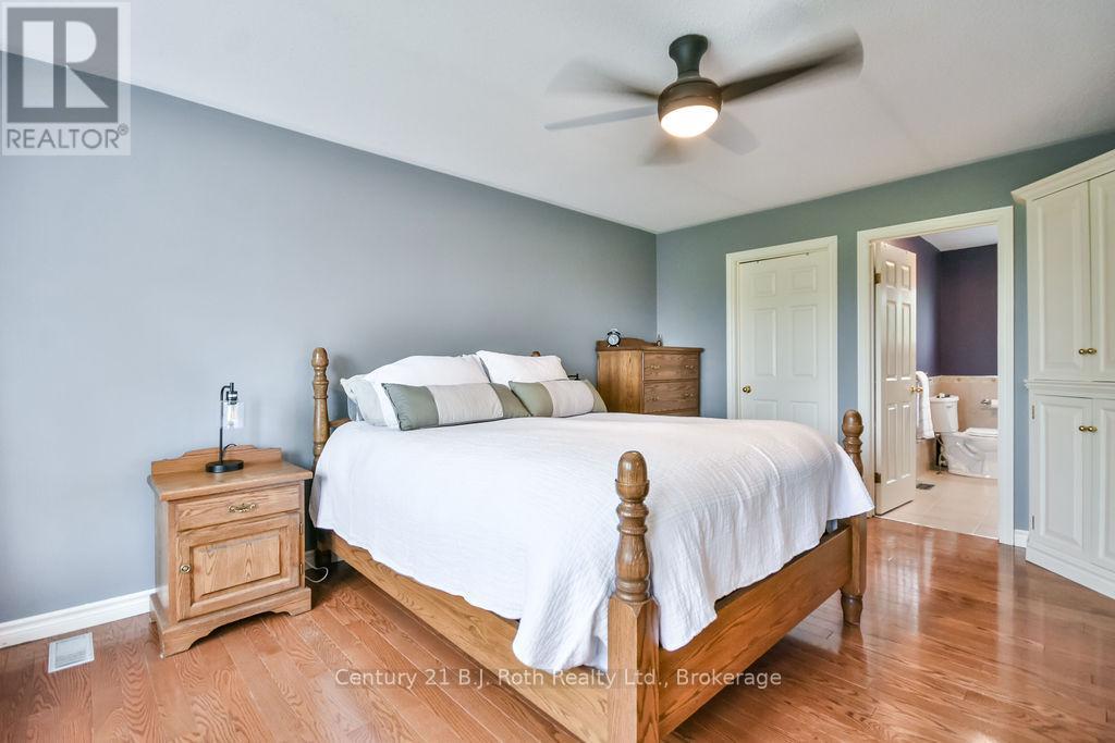133 York Street, Orillia, Ontario  L3V 7G9 - Photo 32 - S12168710