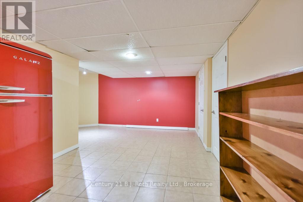 133 York Street, Orillia, Ontario  L3V 7G9 - Photo 37 - S12168710