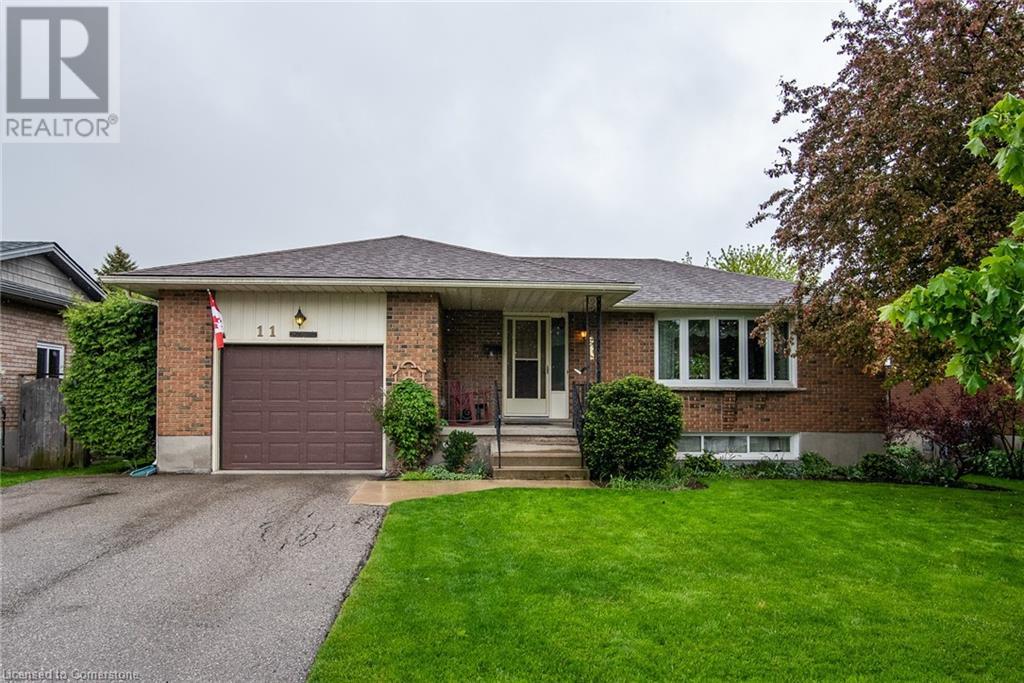 11 NITHVIEW Drive, New Hamburg, Ontario
