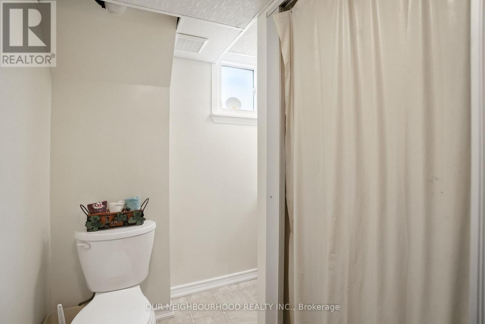303 Byron Street N, Whitby, Ontario  L1N 4N4 - Photo 34 - E12168663
