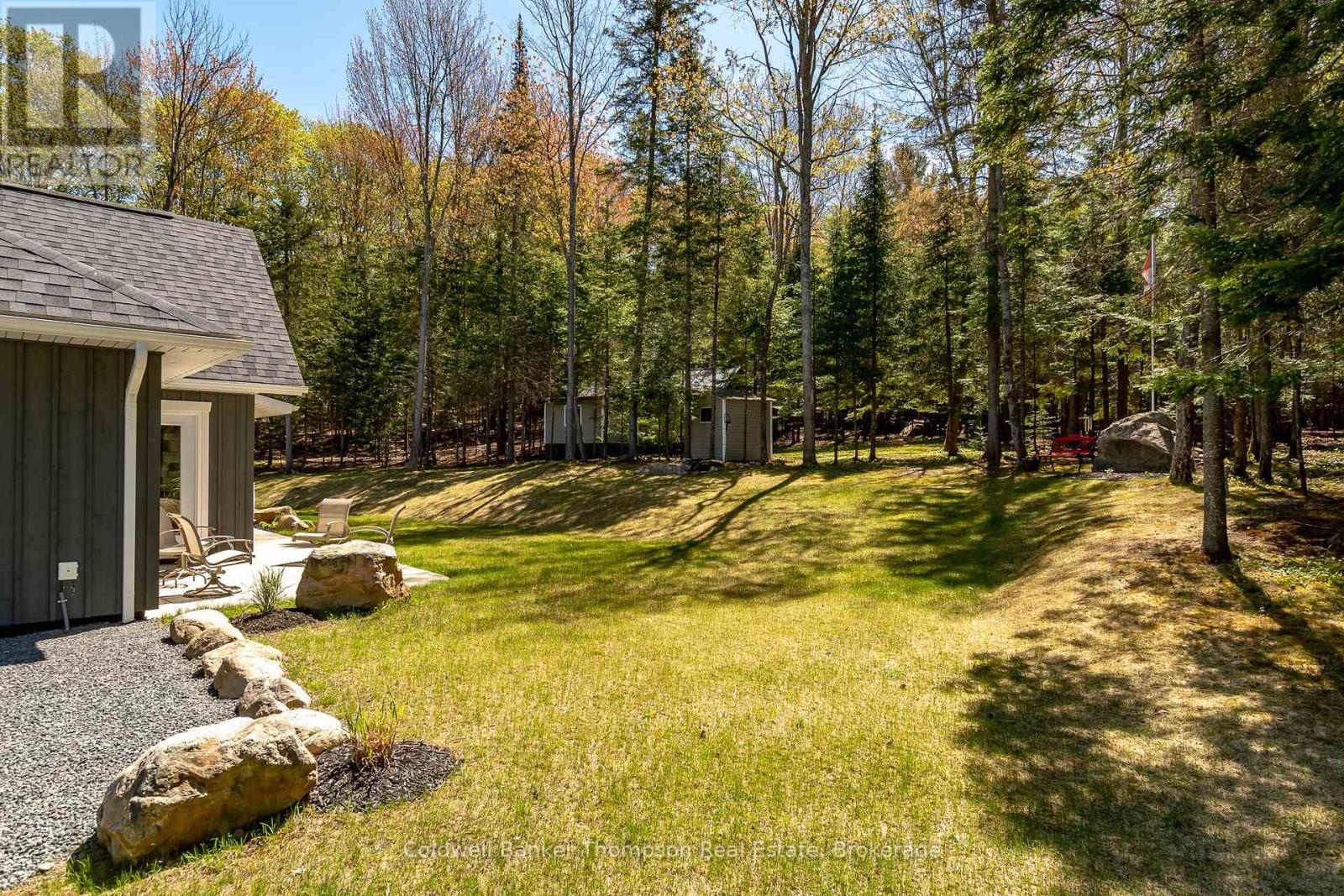 1025 South Waseosa Lake Road, Huntsville, Ontario  P1H 2N5 - Photo 35 - X12168651