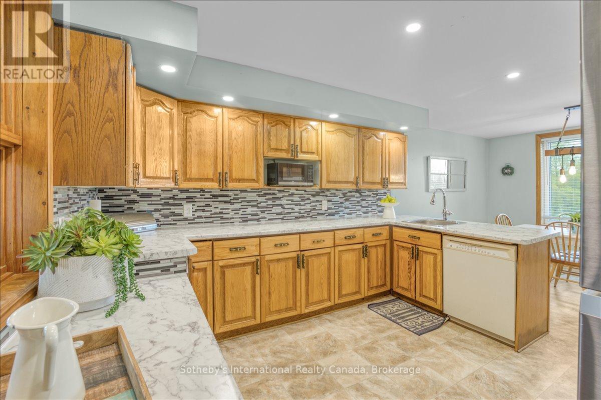429639 8th Concession B, Grey Highlands, Ontario  N0C 1M0 - Photo 16 - X12168685