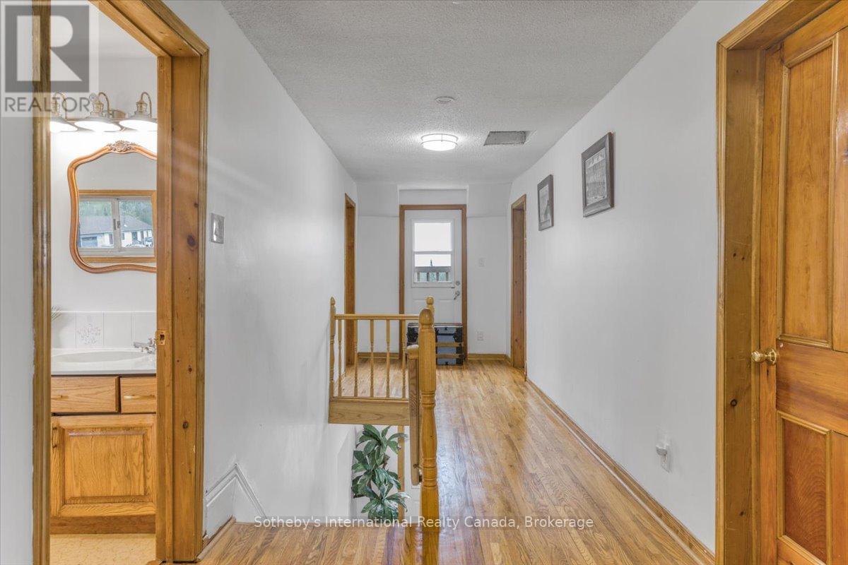 429639 8th Concession B, Grey Highlands, Ontario  N0C 1M0 - Photo 23 - X12168685