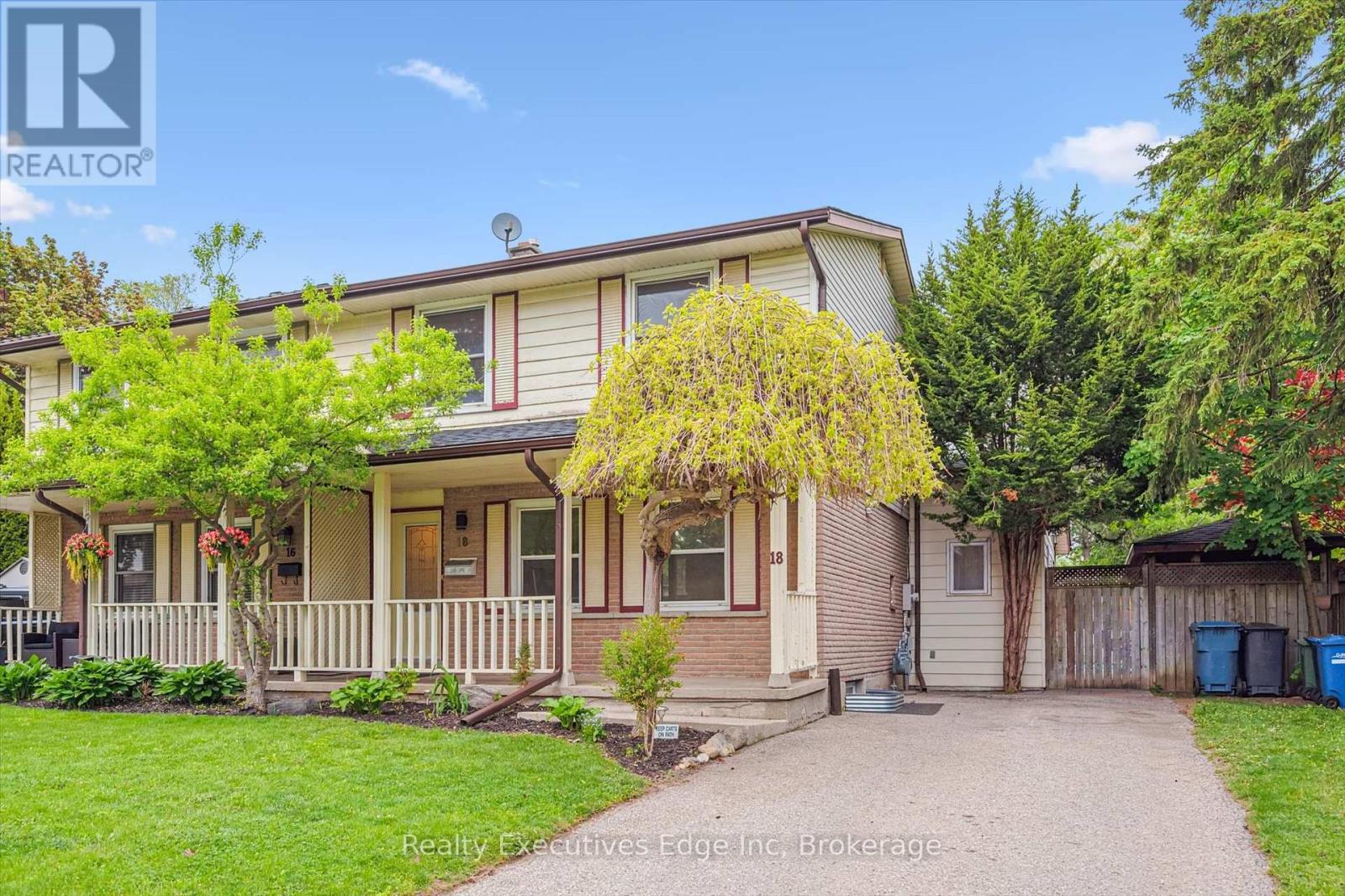 Property at 18 WINDERMERE COURT image 2
