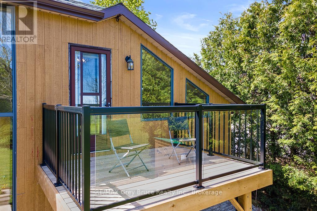 123 Graham's Hill Road, Georgian Bluffs, Ontario  N0H 2T0 - Photo 23 - X12168754