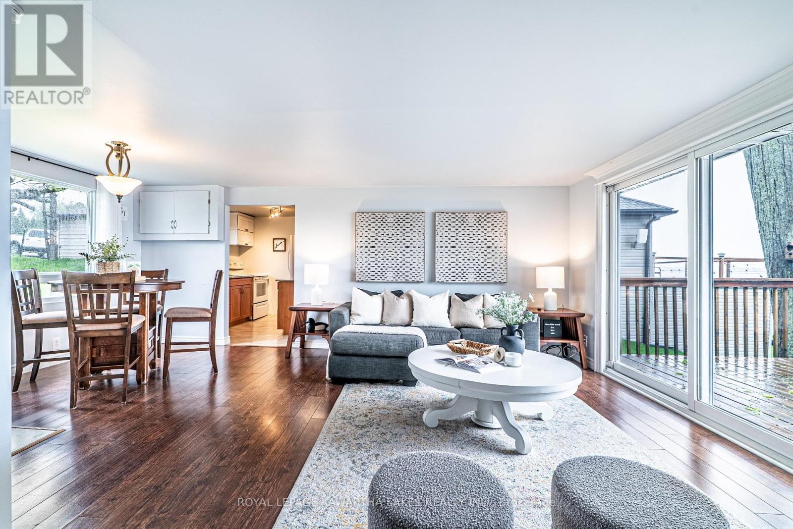 215 Snug Harbour Road, Kawartha Lakes, Ontario  K9V 4R6 - Photo 12 - X12168778