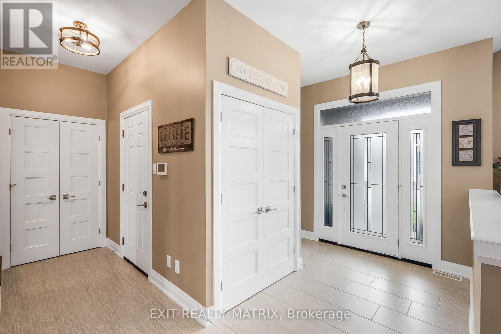 105 Lyon Street, Russell, Ontario  K0A 1M0 - Photo 5 - X12168661