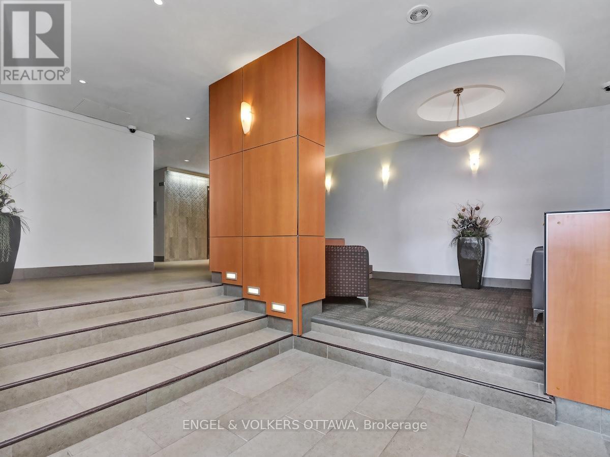 406 - 373 Laurier Avenue E, Ottawa, Ontario  K1N 8X6 - Photo 4 - X12168712